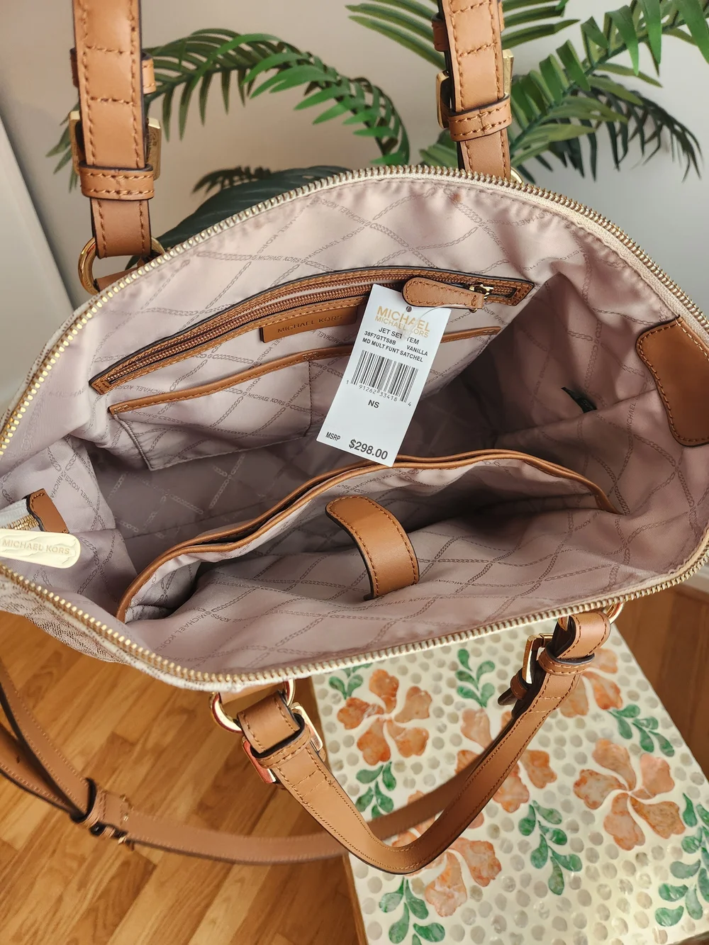 Michael Kors stylish michael